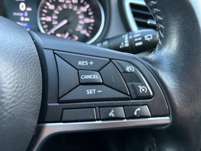 2019 Nissan Qashqai 1.3 DiG-T N-Connecta 5dr HATCHBACK PETROL Manual