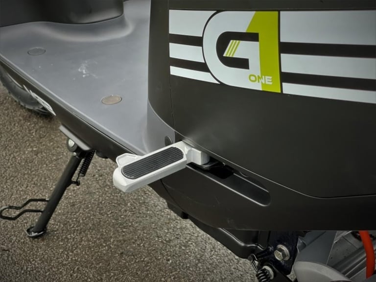 Full Electric Scooter MGB G1 50cc equivalent