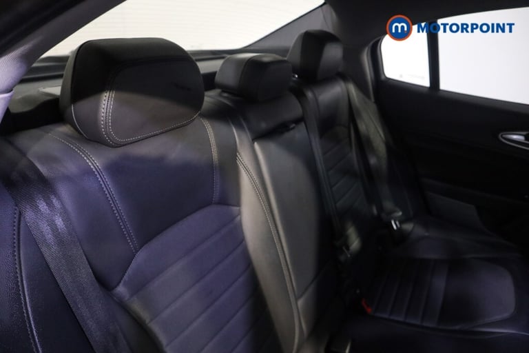 2019 Alfa Romeo Giulia 2.0 TB Nero Edizione 4dr Auto SALOON PETROL Automatic