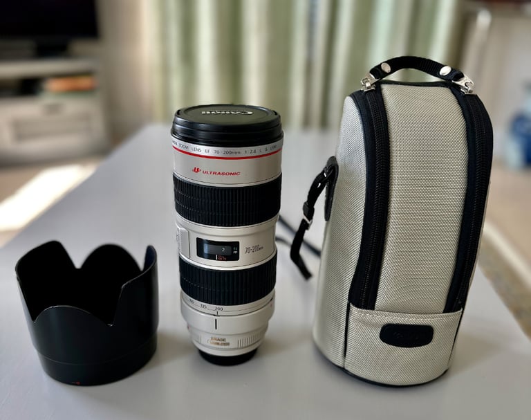 Canon EF 70-200mm f2. 8L USM White lens