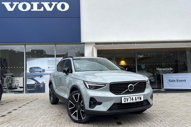 image for 2024 Volvo XC40 2.0 B4 MHEV Ultra Dark SUV 5dr Petrol Hybrid DCT Auto Euro 6 (s/s) (197 ps) ESTAT...