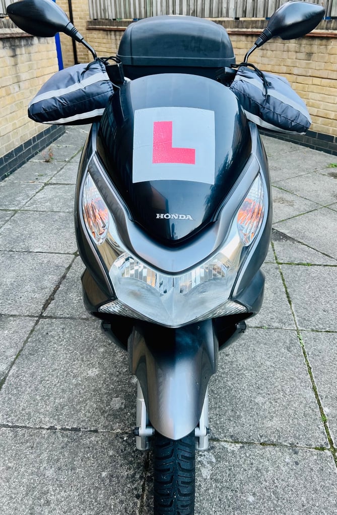 Honda, PCX, 2011, 125 (cc)