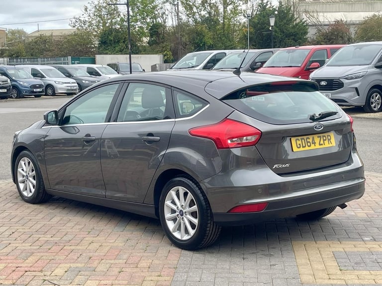 Ford Focus 1.6 Ti-VCT 125 TITANIUM POWERSHIFT AUTO