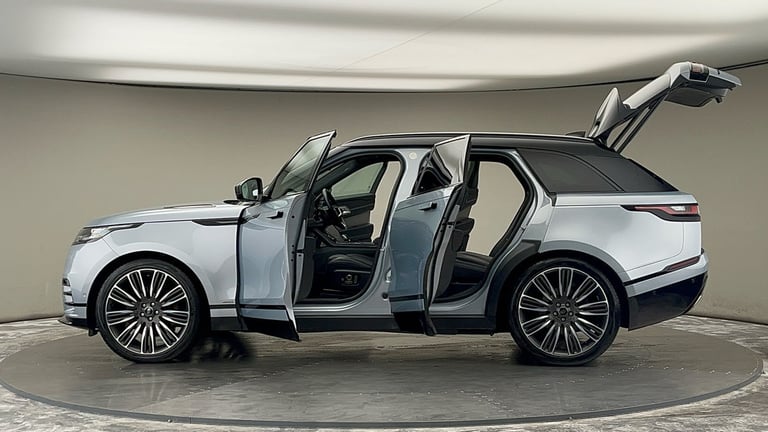 2022 Land Rover Range Rover Velar 3.0 P400 R-Dynamic HSE Auto 4WD Euro 6 (s/s) 5dr SUV Petrol Aut...