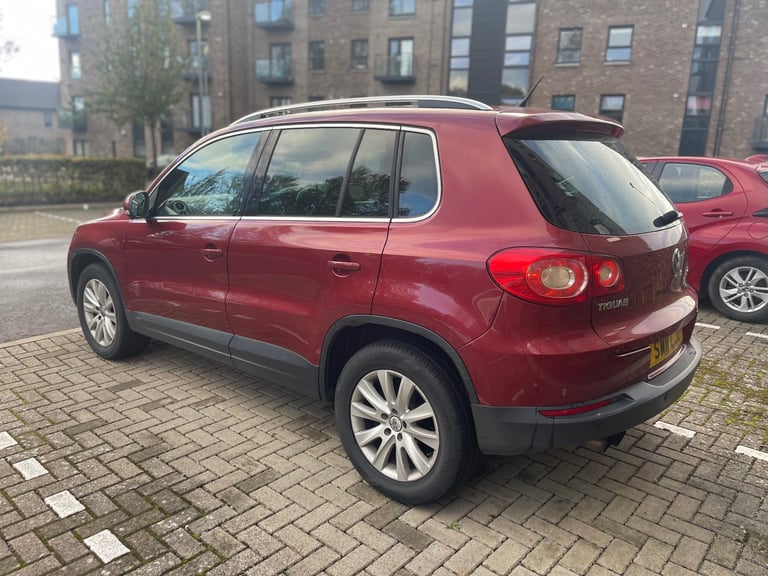 Volkswagen, TIGUAN, Estate, 2011, Manual, 1968 (cc), 5 doors