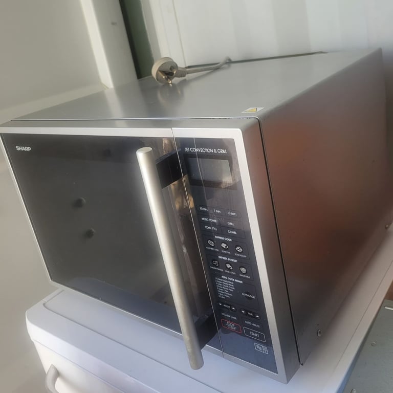 Sharp Combination Microwave 40 Litre 900Watt in Silver R959SLMAA