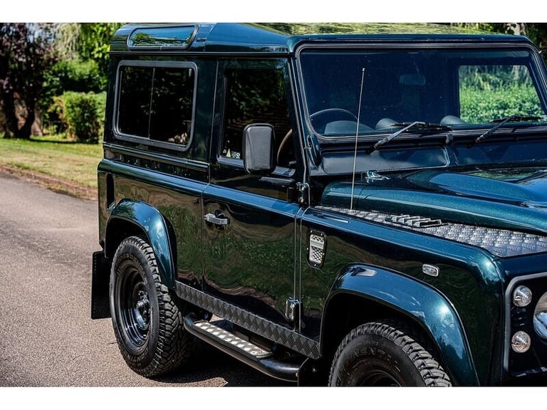 2013 Land Rover Defender 90 TDCi XS SUV Diesel Manual