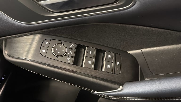 2023 Nissan Qashqai 1.3 DiG-T MH Tekna 5dr HATCHBACK PETROL Manual