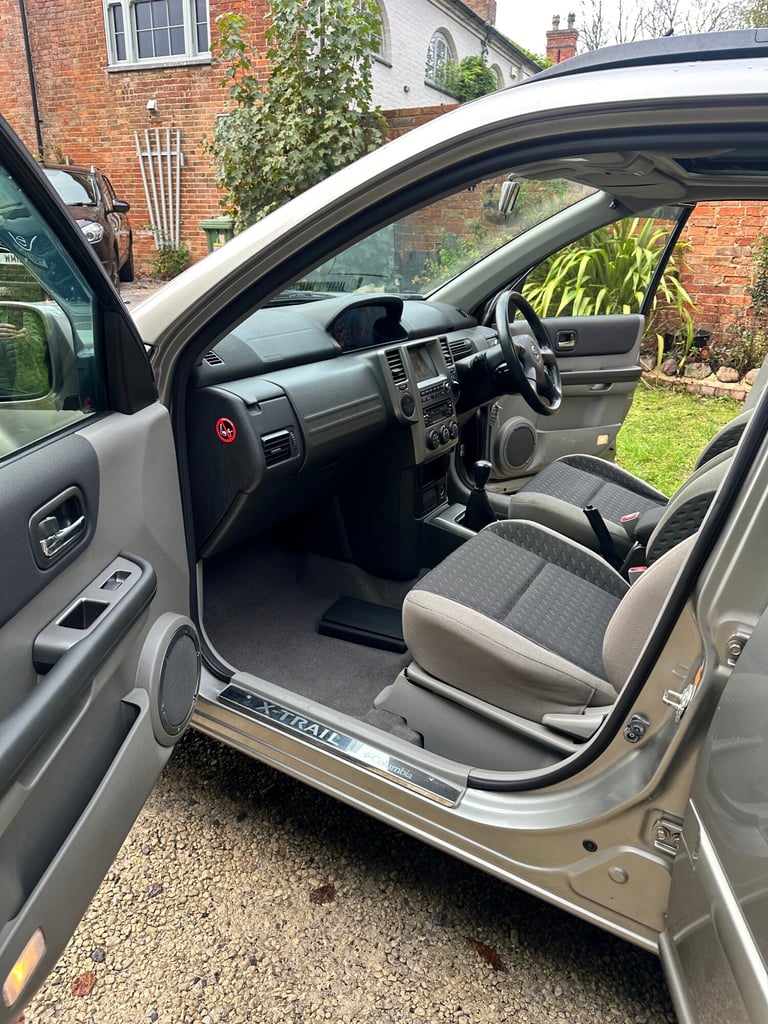 2006 Nissan X-Trail 2.2 dCi 136 Columbia 5dr ESTATE Diesel Manual