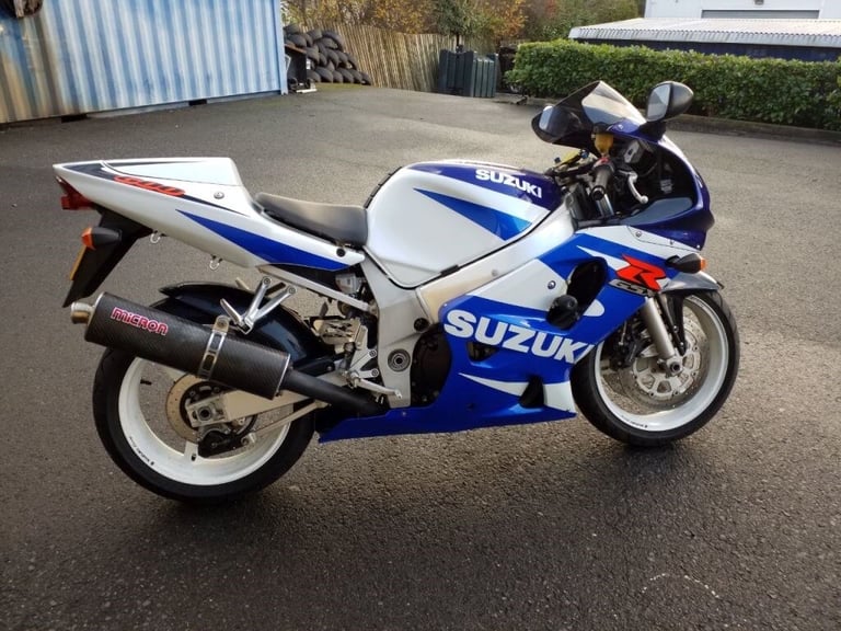 Suzuki GSXR600 GSX R600 K1 Petrol