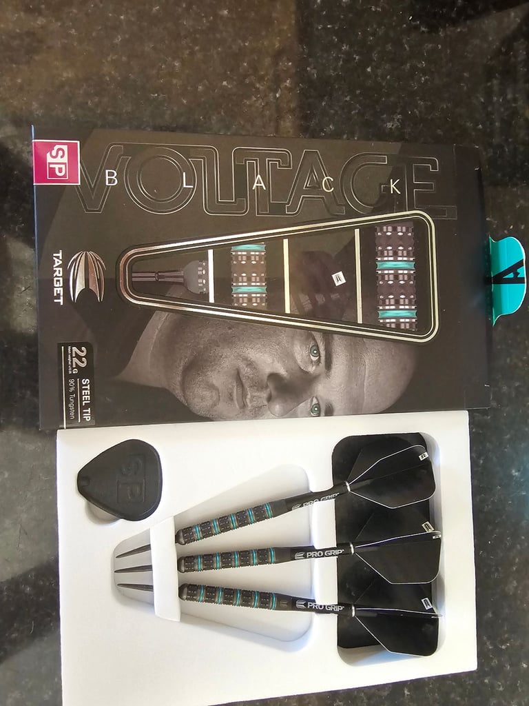 Rob cross 22g darts 