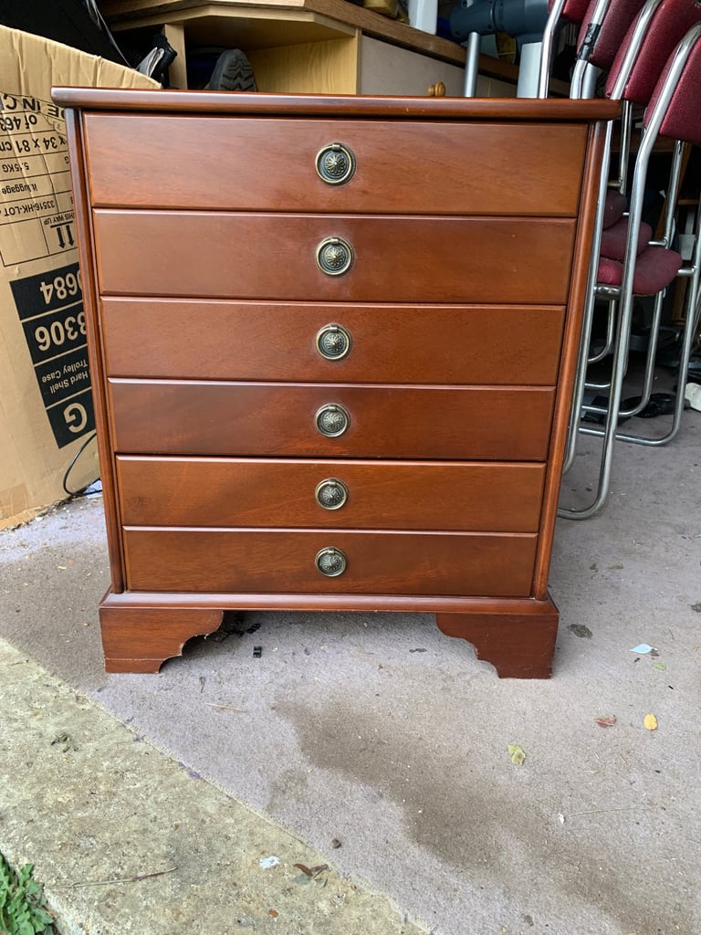 Chest of draws 