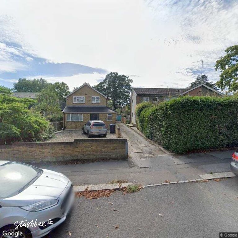 Garage to rent in Enfield (EN2) | Stashbee