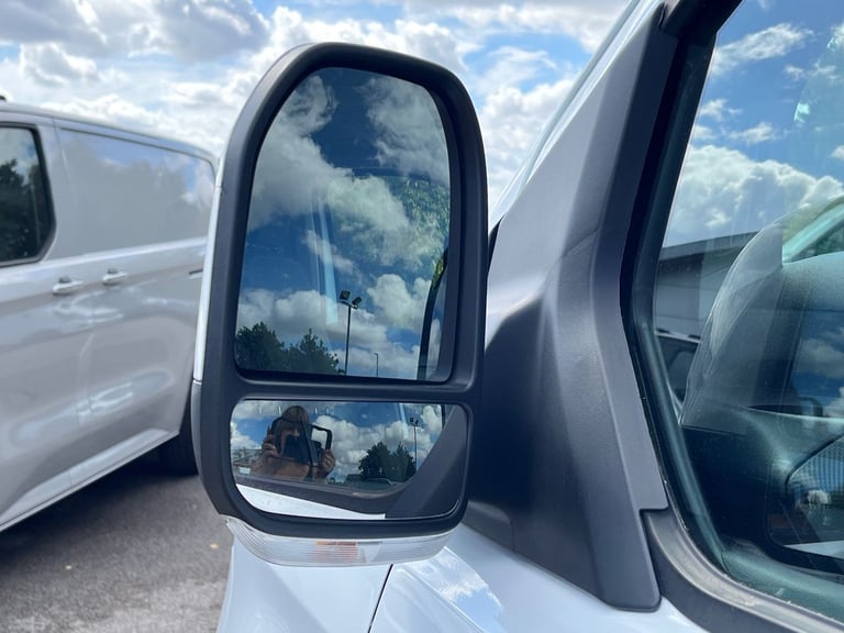 2024 Ford Transit Custom 2.0 EcoBlue 136ps H1 Van Limited Van DIESEL Manual