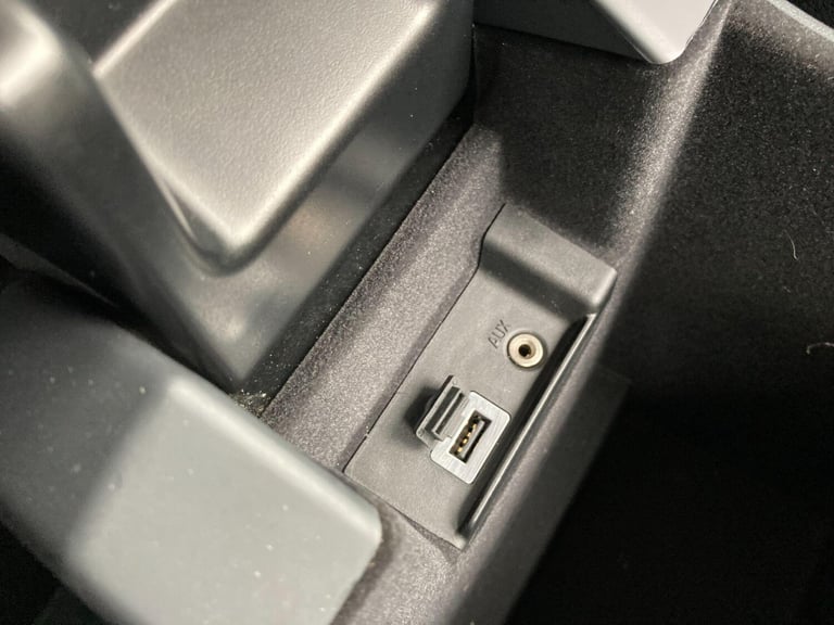 2014 Volvo V60 2.4 D6 Estate 5dr Diesel Plug-in Hybrid Geartronic AWD Euro 5 (s/s) (285 ps ESTATE...