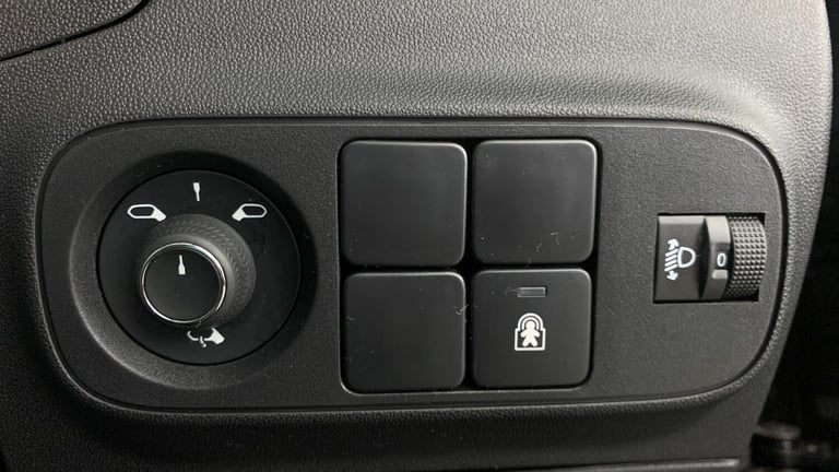 2024 Citroen C3 1.2 PureTech PLUS Hatchback 5dr Petrol Manual Euro 6 (s/s) (83 ps) Hatchback Petr...