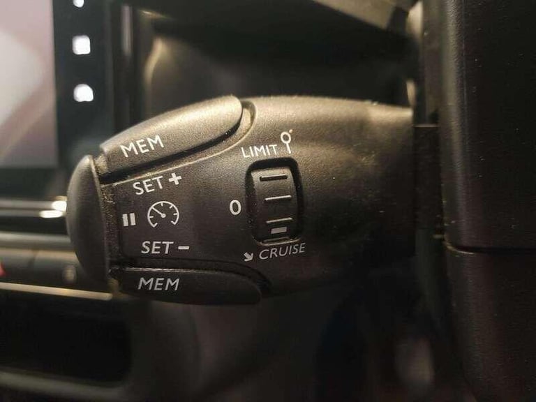  Citroen C3 1.2 PureTech Flair Hatchback 5dr Petrol Manual