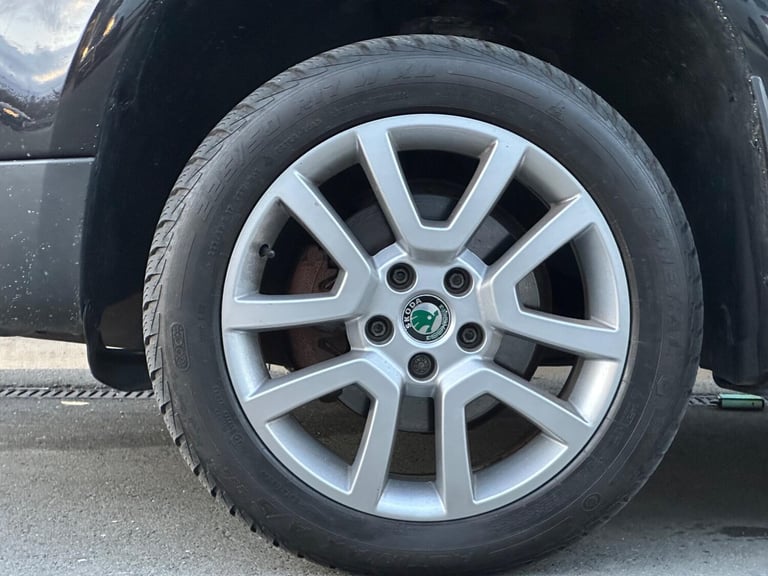 2011 Skoda Yeti 1.8 TSI Elegance 4WD Euro 5 5dr HATCHBACK Petrol Manual