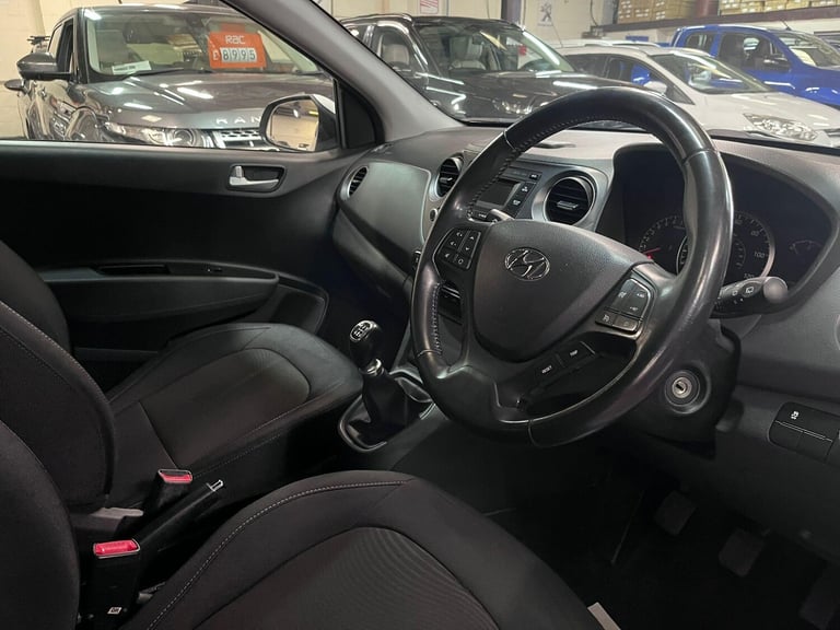 2017 Hyundai i10 1.2 Premium Euro 6 5dr HATCHBACK Petrol Manual