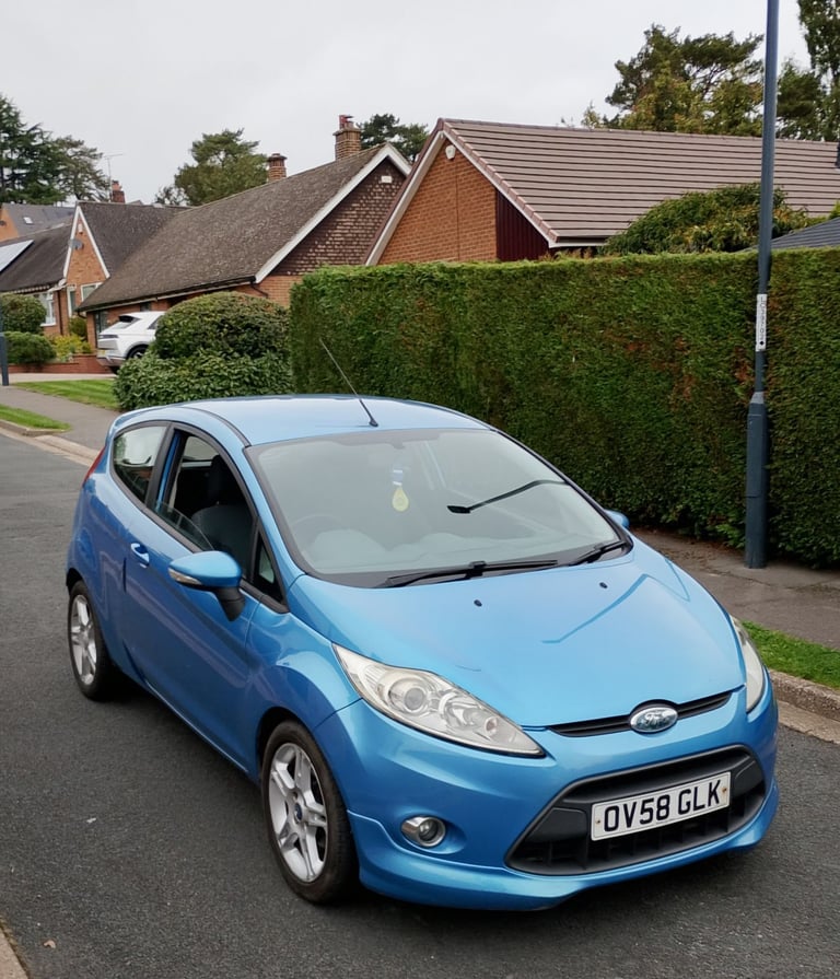 FORD FIESTA ZETEC S 1.6 TDCI, £20 TAX, 12 MONTHS MOT, TIMING BELT CHANGED,NEW TYRES,PARKING SENSORS.