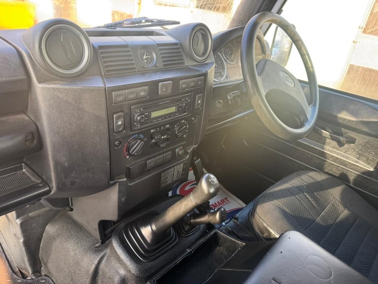 2008 Land Rover Defender 90 2.4 TDCi County Hard Top SUV 4WD SWB Euro 4 3dr PANEL VAN Diesel Manual