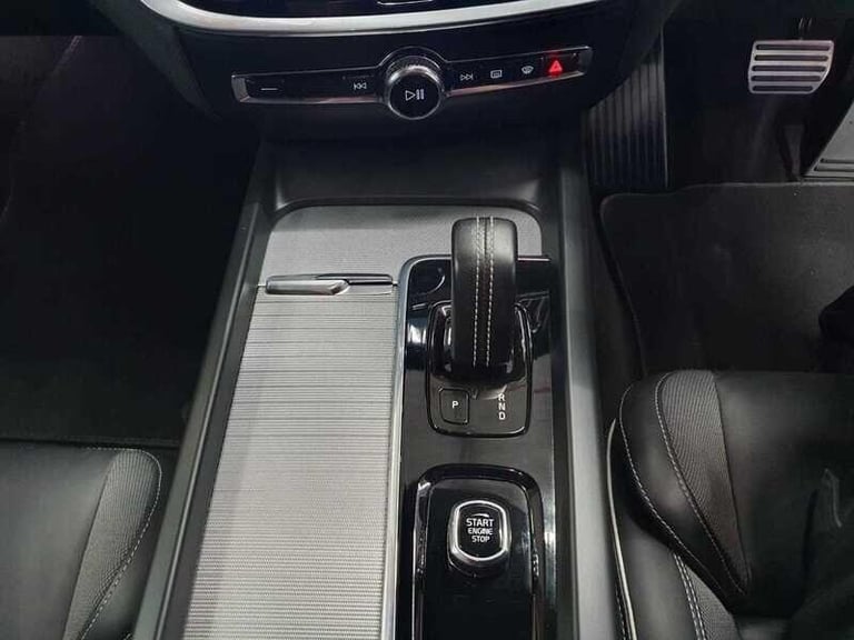 2021 Volvo V60 2.0 B3 MHEV R-Design Estate 5dr ESTATE Petrol/Electric Hybrid Automatic
