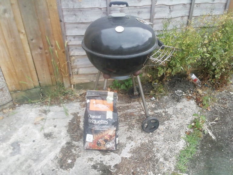 Barbeque for for Sale in Surrey BBQs Gumtree