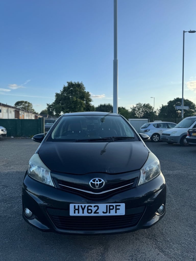 Toyota, YARIS, Hatchback, 2012, Manual, 1329 (cc), 5 doors