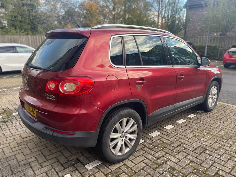 Volkswagen, TIGUAN, Estate, 2011, Manual, 1968 (cc), 5 doors