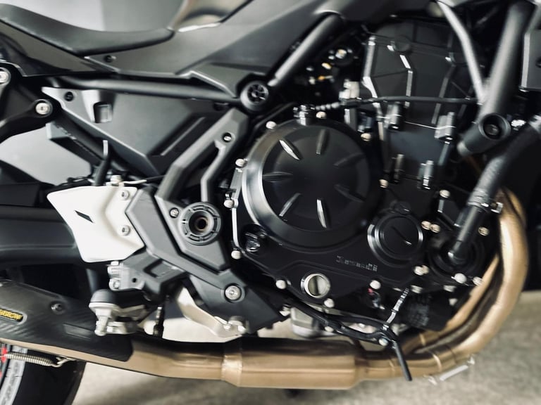 Stunning Low Mileage 2024/24 Kawasaki Z650 Motorcycle
