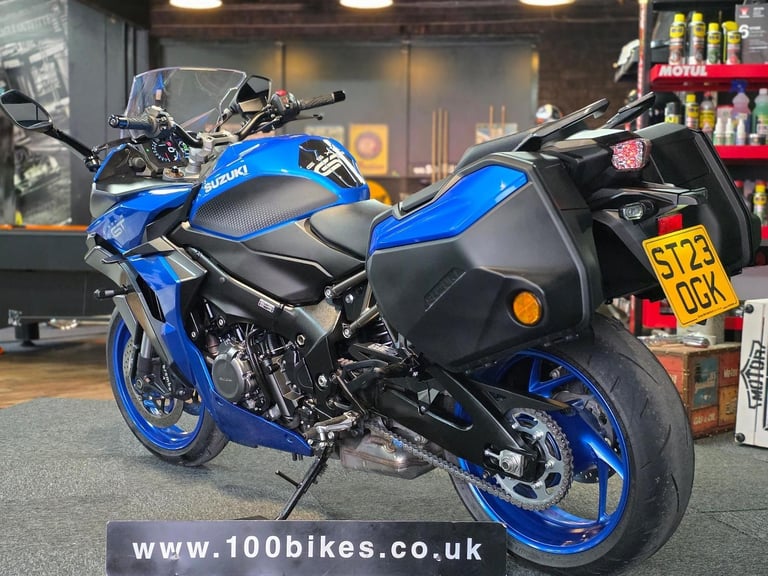 2023 SUZUKI GSX-S 1000 GT LUGGAGE WITH 4,870 MILE'S 