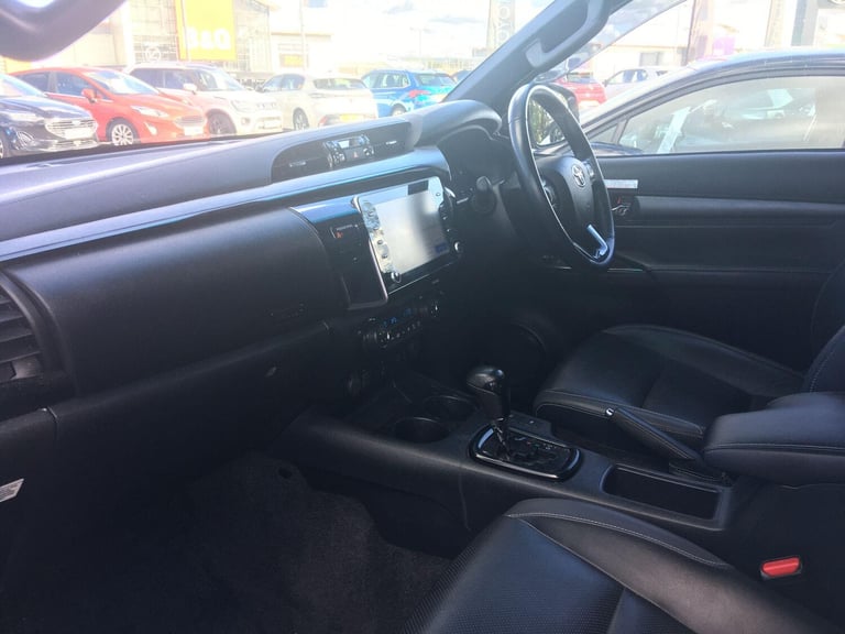 2023 Toyota Hilux Invincible X D/Cab Pick Up 2.8 D-4D Auto PICK UP DIESEL Automatic