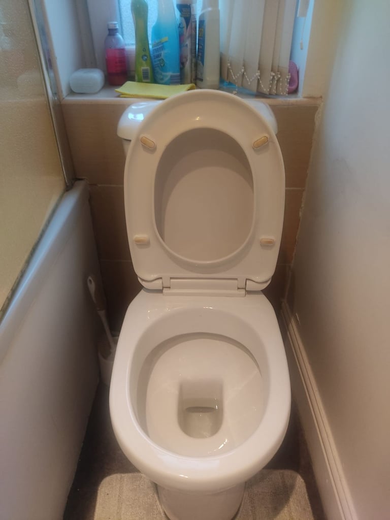 Lovely Double Room Recently within flat share in Holyrood, City Centre
