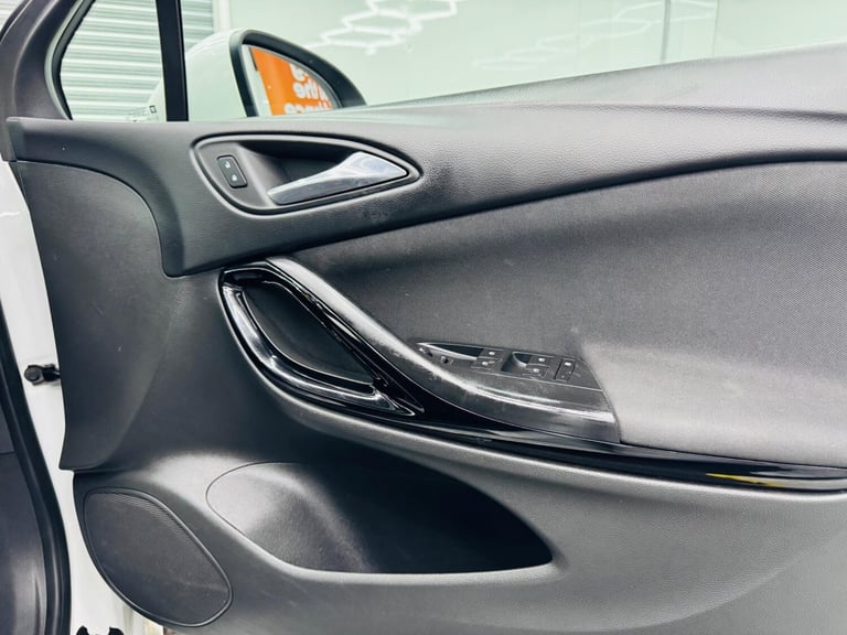 2018 Vauxhall Astra 1.6 CDTi BlueInjection SRi Euro 6 (s/s) 5dr HATCHBACK Diesel Manual
