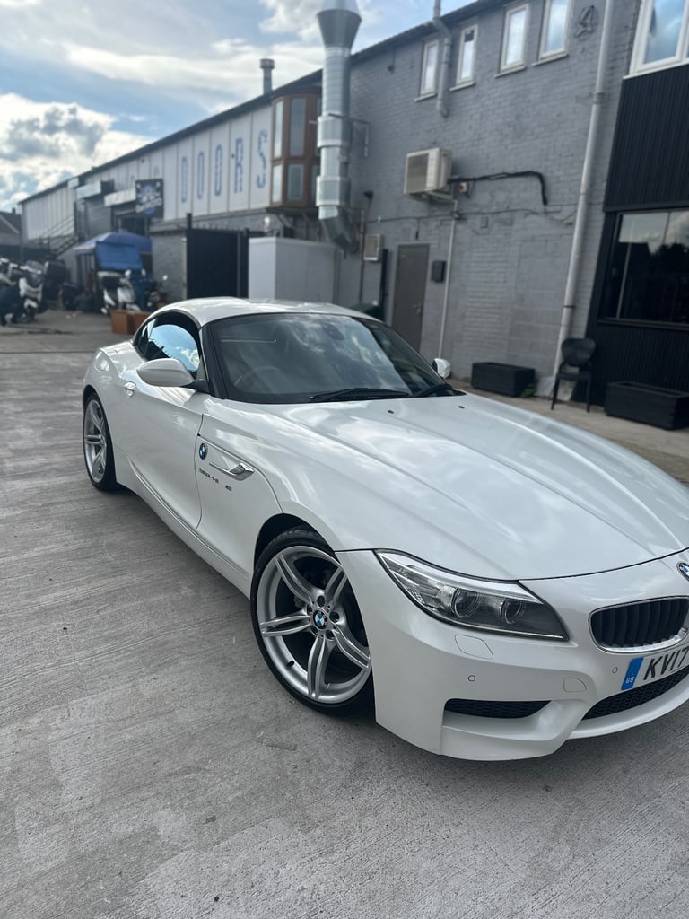 BMW, Z4, Convertible, 2017, Semi-Auto, 1997 (cc), 2 doors