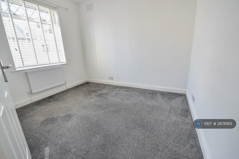 3 bedroom house in Thomas Street, Rochester, ME1 (3 bed) (#2676165)