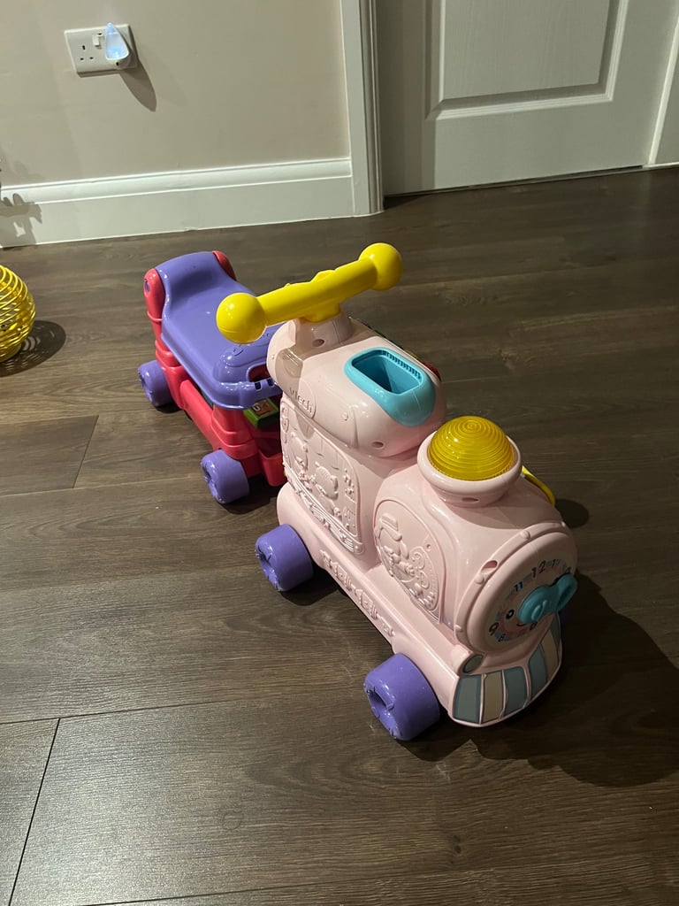 Free kids ride on train