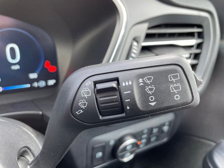  Ford Kuga 2.5 Duratec 14.4kwh Titanium Suv 5dr Petrol Plug In Hybrid CVT Euro