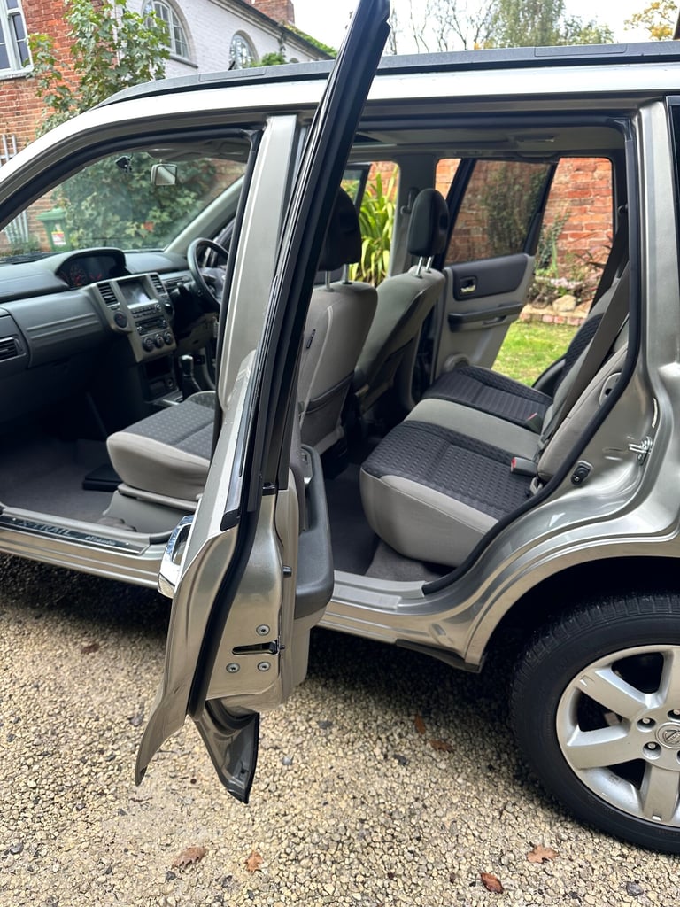 2006 Nissan X-Trail 2.2 dCi 136 Columbia 5dr ESTATE Diesel Manual