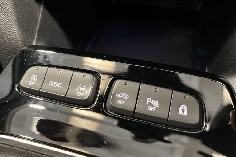 2022 Vauxhall Mokka 1.2 Turbo SRi Premium 5dr HATCHBACK PETROL Manual