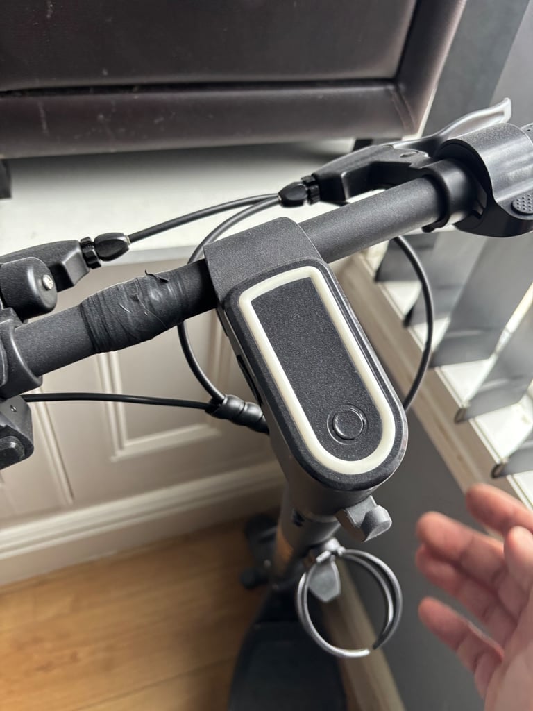 Electric scooter excellent condition 