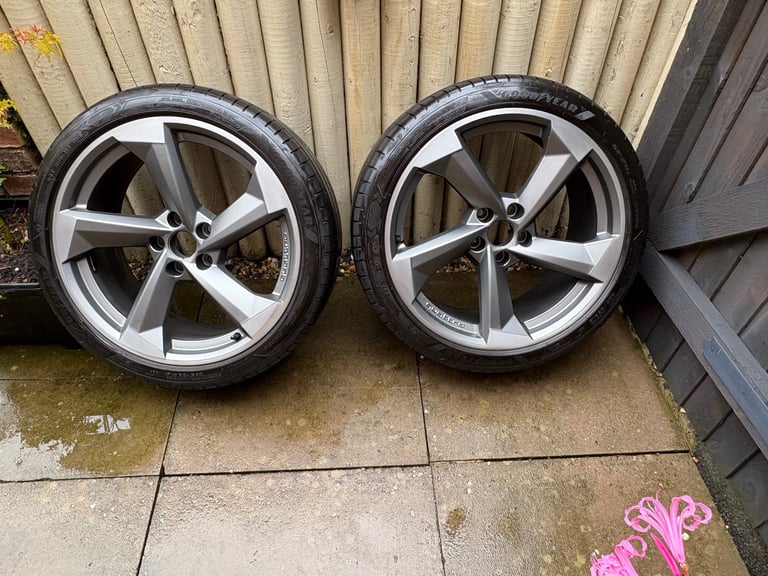 GENUINE AUDI QUATTRO ROTOR 19” ALLOYS WITH GOODYEAR EAGLE F1 TYRES