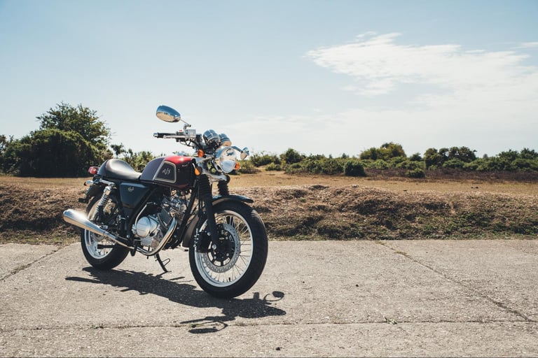 AJS cadwell 125cc retro 125 motorcycle learner modern classic cafe racer