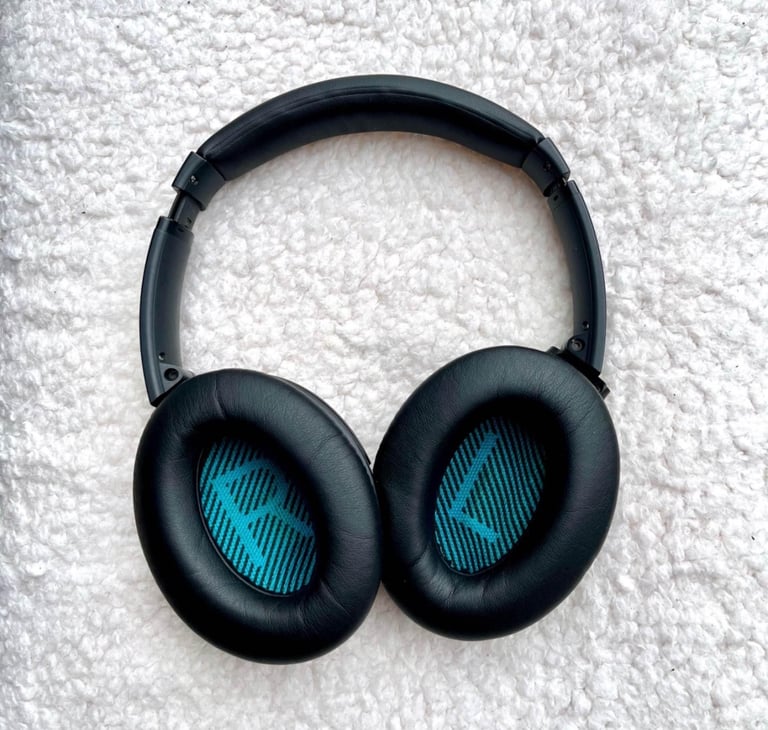 Bose QC35 Wireless - Noice cancelling headphone ( New earpad and new headband)