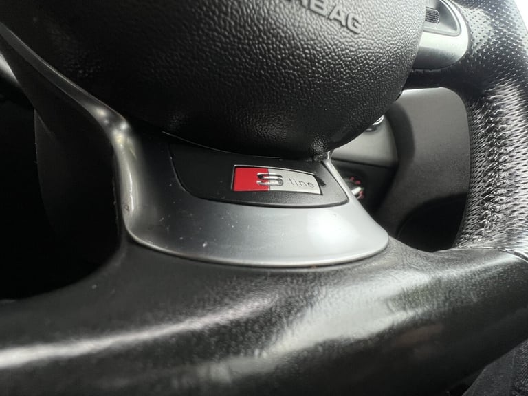 AUDI TT 2.0 TDI Black Edition 2013