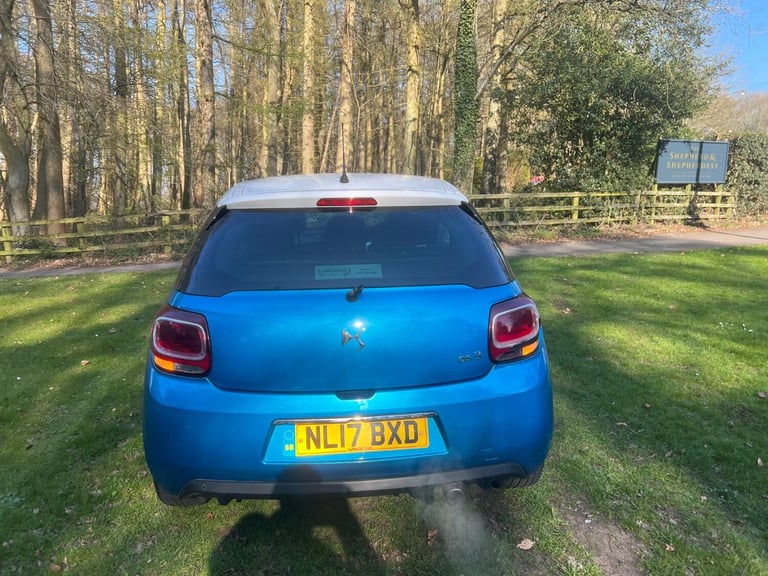 DS AUTOMOBILES DS 3 1.2 PureTech Elegance Blue rare automatic Petrol 2017