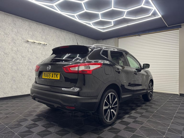 2015 Nissan Qashqai 1.2 DIG-T Tekna XTRON 2WD Euro 6 (s/s) 5dr HATCHBACK Petrol Automatic