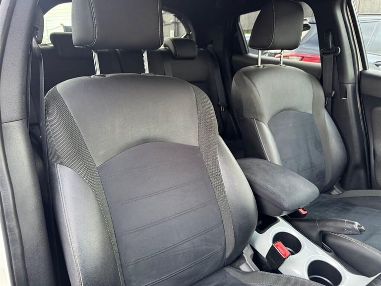 2016 Nissan Juke 1.2 DIG-T N-Connecta Euro 6 (s/s) 5dr SUV Petrol Manual