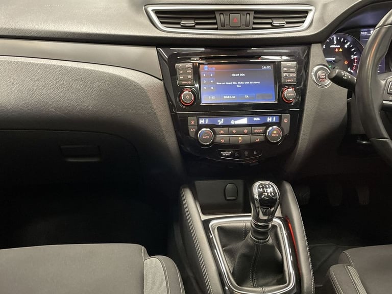 2019 Nissan Qashqai 1.5 dCi N-Connecta SUV 5dr Diesel Manual Euro 6 (s/s) (115 ps) HATCHBACK Dies...