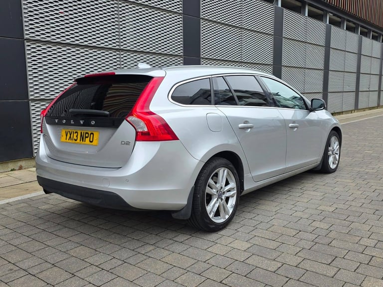 Volvo, V60, Estate, 2013, Manual, 1560 (cc), 5 doors